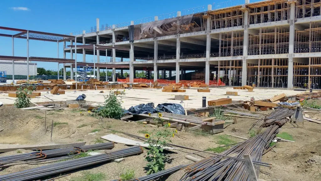 Sewell BMW of Grapevine Barrier Sewell BMW of Grapevine Barrier project photo | SlabVoid